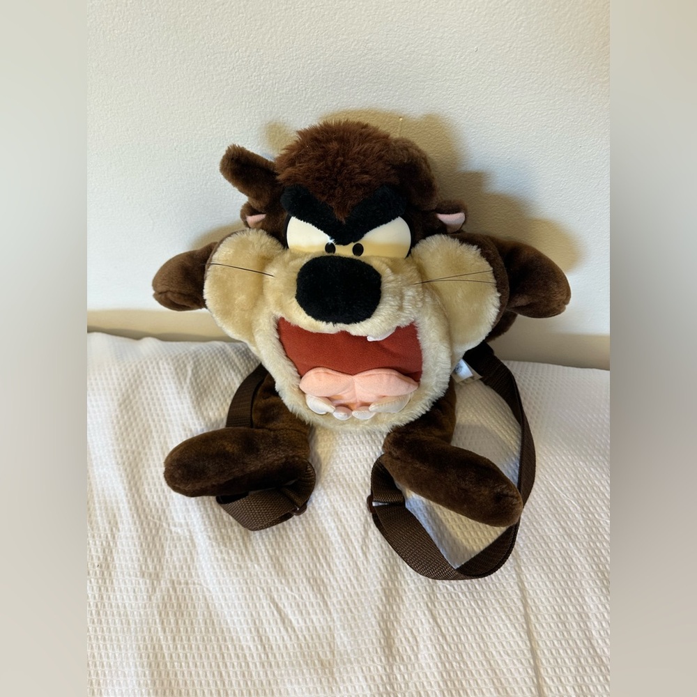 Vintage 1997 Looney Tunes Collectible  Brown Taz Plush Backpack